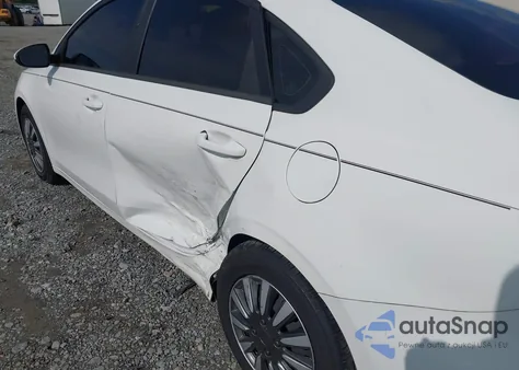 2021 Kia Forte Fe из США, поврежденный, VIN 3KPF24AD3ME375570